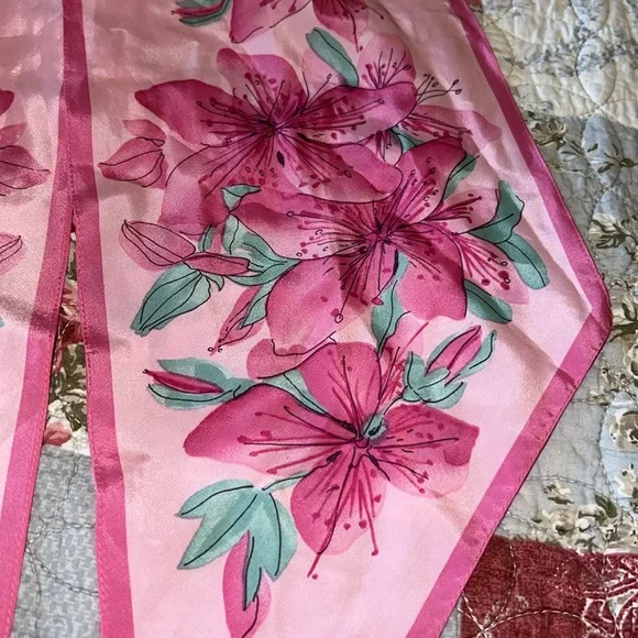 Vintage Vera Neumann pink floral oblong scarf 58” x 7” - Picture 2 of 3